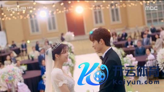 韩国艺东说念主严贤璟车瑞元将奉子成亲